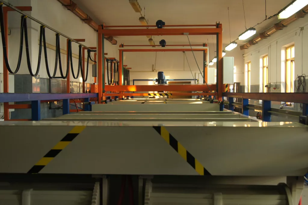 linia technologiczna radomskiej cynkowni galwanicznej